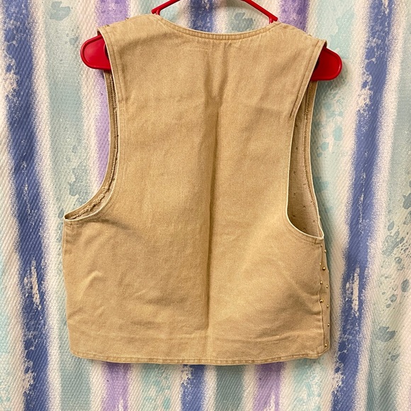 Tan jean vest with gold studs size small - Picture 7 of 7